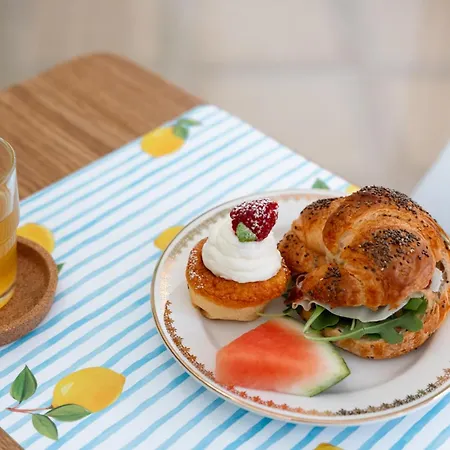 לינה וארוחת בוקר Maison