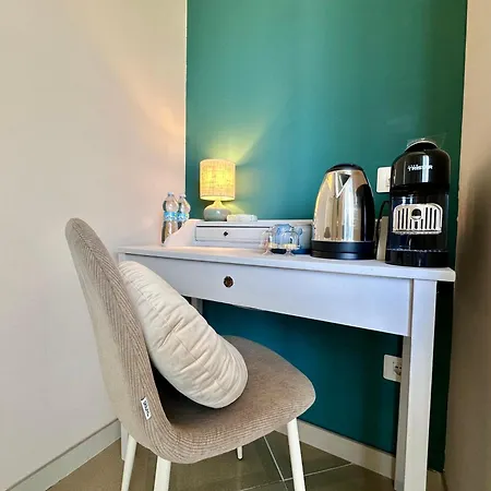 לינה וארוחת בוקר Maison 3*
